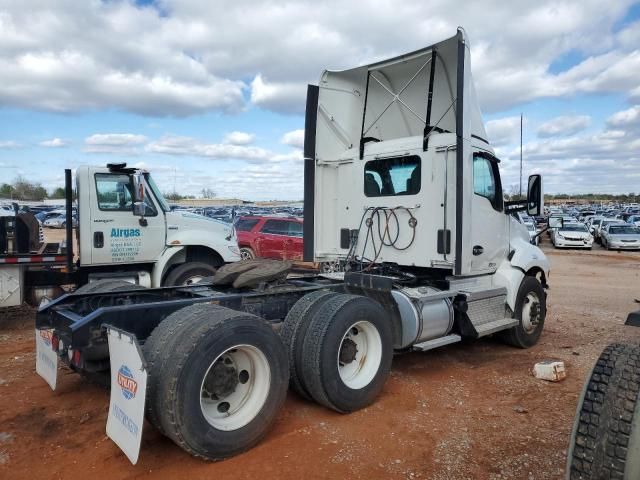 2021 Kenworth Construction T680