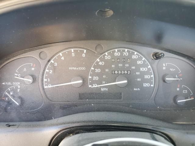 2000 Mazda B3000