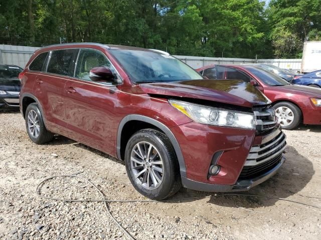 2018 Toyota Highlander SE