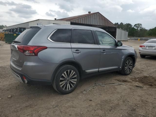 2020 Mitsubishi Outlander SE