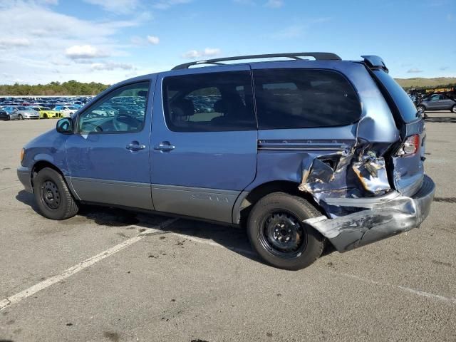 2002 Toyota Sienna LE