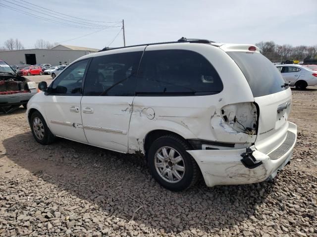 2005 Chrysler Town & Country Touring