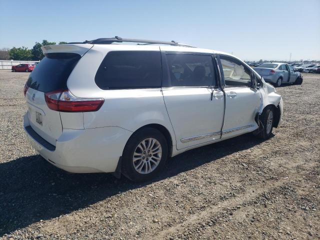 2015 Toyota Sienna XLE