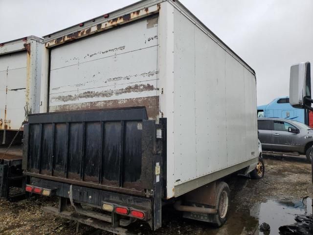 2011 Ford Econoline E350 Super Duty Cutaway Van