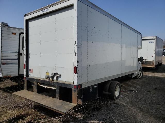 2019 Ford Econoline E450 Super Duty Cutaway Van