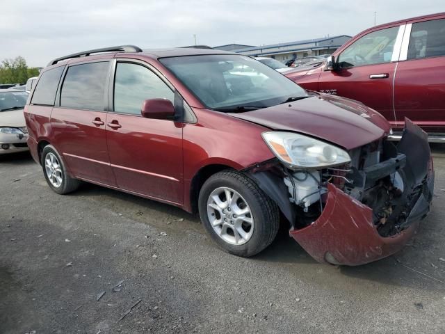 2005 Toyota Sienna XLE