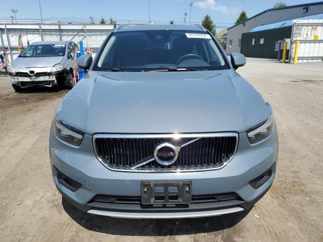 2021 Volvo XC40 T5 Momentum