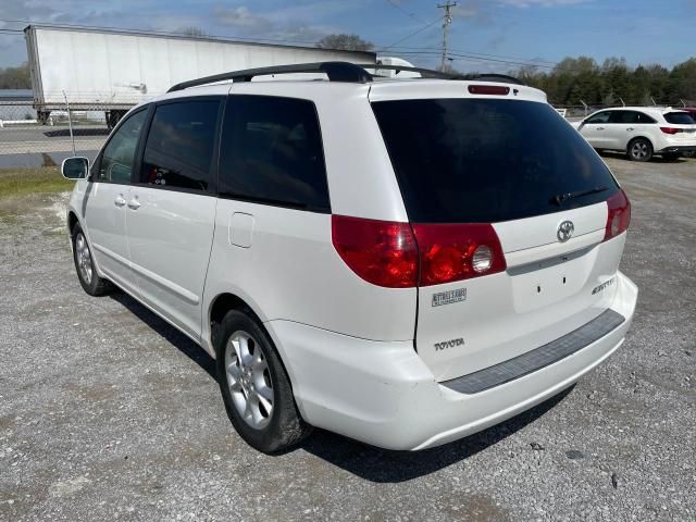 2006 Toyota Sienna XLE