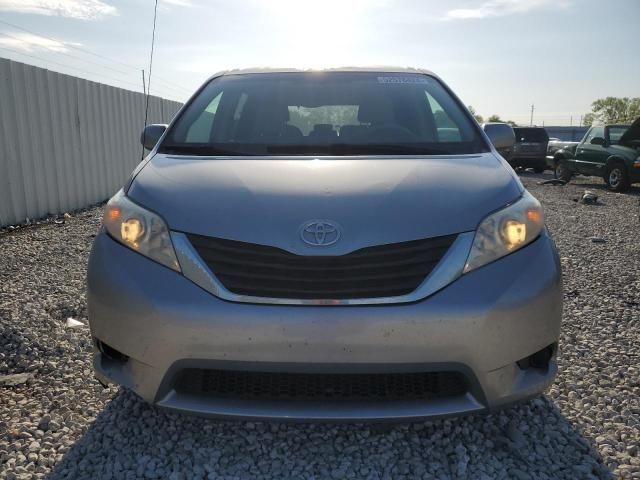 2011 Toyota Sienna LE