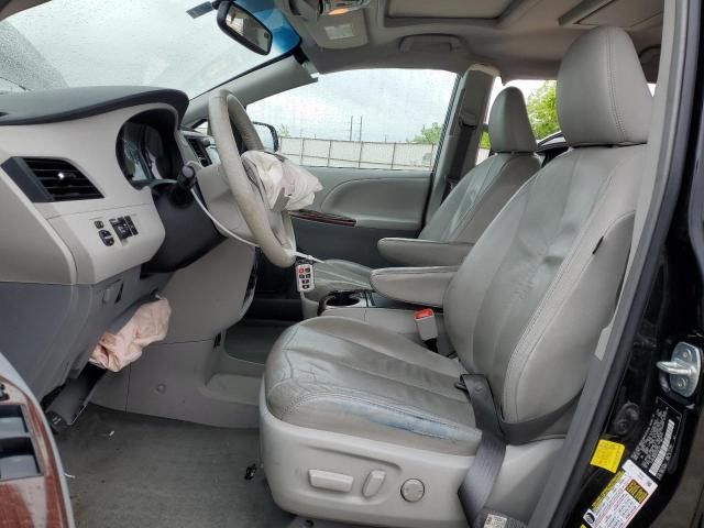 2012 Toyota Sienna XLE