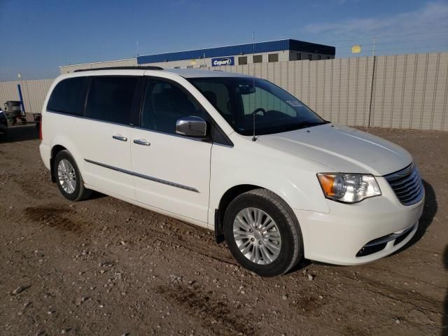 2013 Chrysler Town & Country Touring L