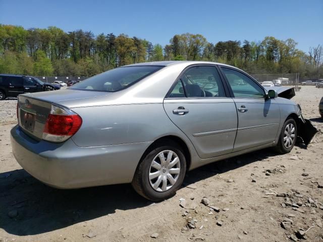 2005 Toyota Camry LE