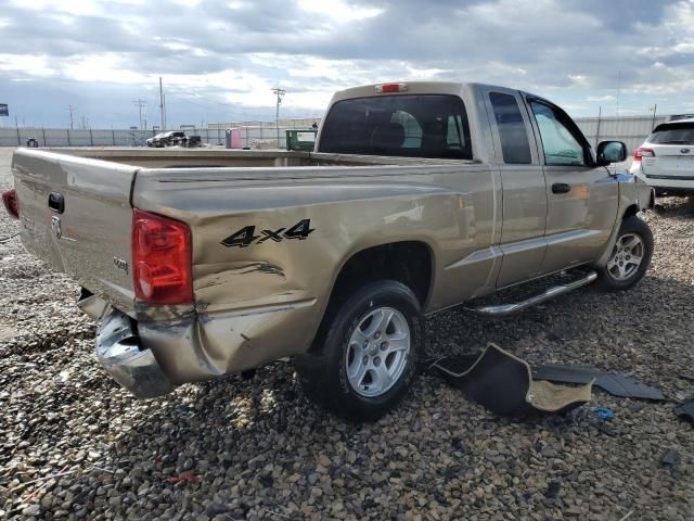 2005 Dodge Dakota SLT