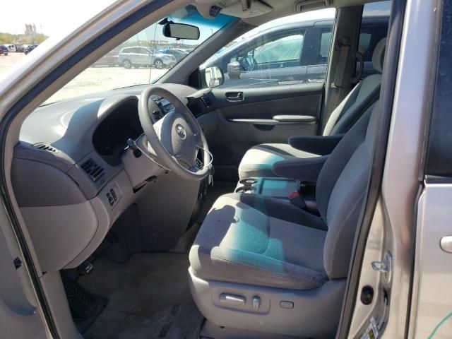 2007 Toyota Sienna CE