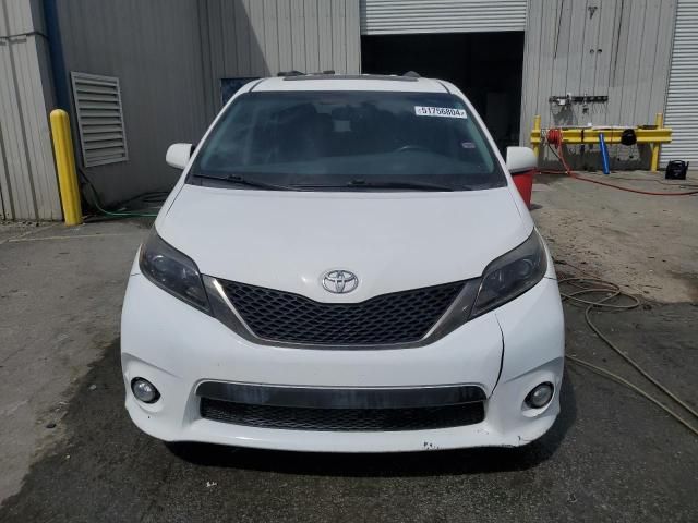 2017 Toyota Sienna SE