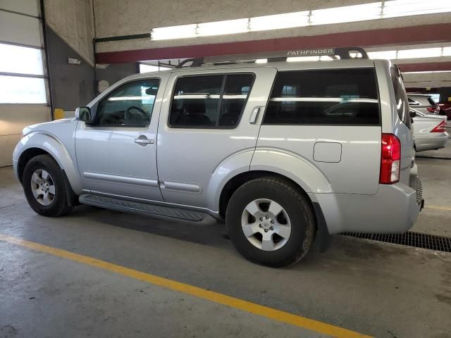 2006 Nissan Pathfinder LE