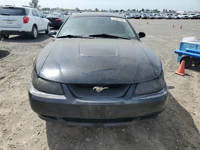 2004 Ford Mustang