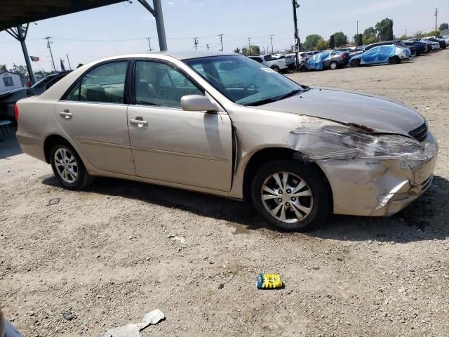 2004 Toyota Camry LE