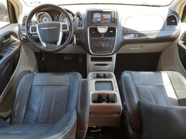 2012 Chrysler Town & Country Touring