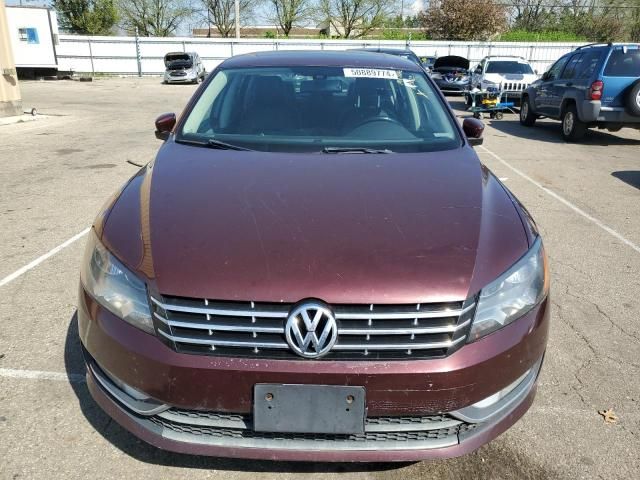 2013 Volkswagen Passat SE