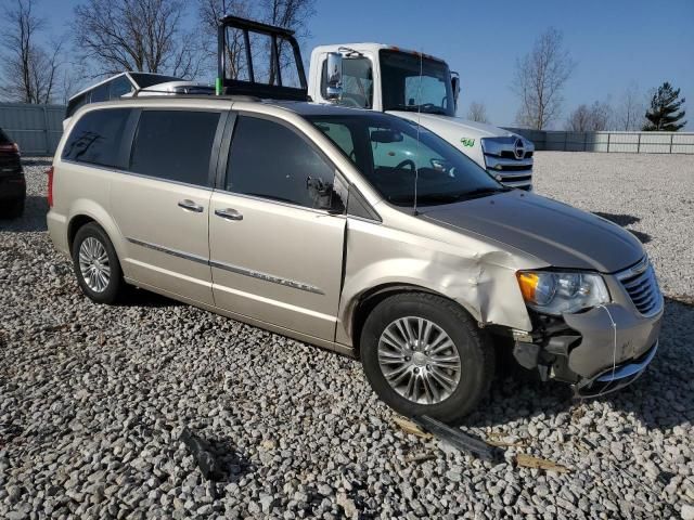 2015 Chrysler Town & Country Touring L