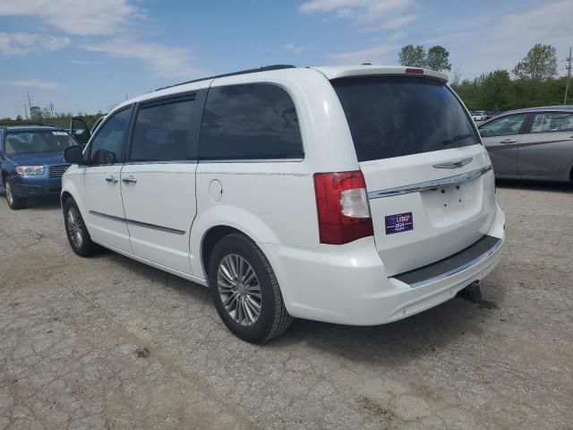 2014 Chrysler Town & Country Touring L