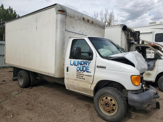 2006 Ford Econoline E350 Super Duty Cutaway Van