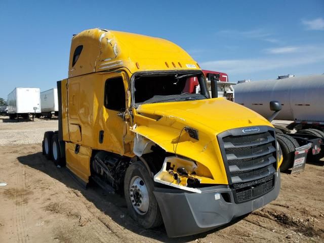 2024 Freightliner Cascadia 126