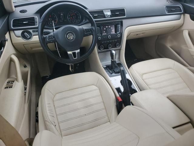 2015 Volkswagen Passat SE