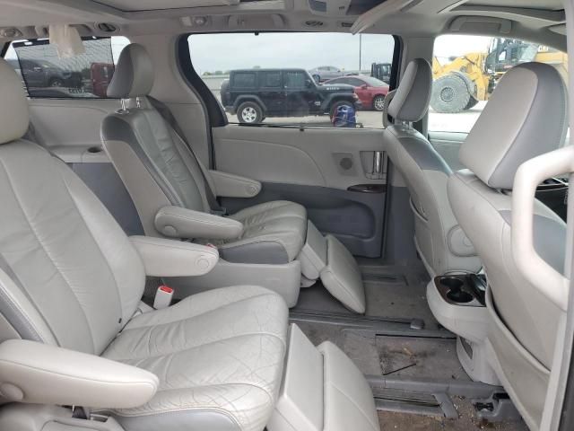 2011 Toyota Sienna XLE