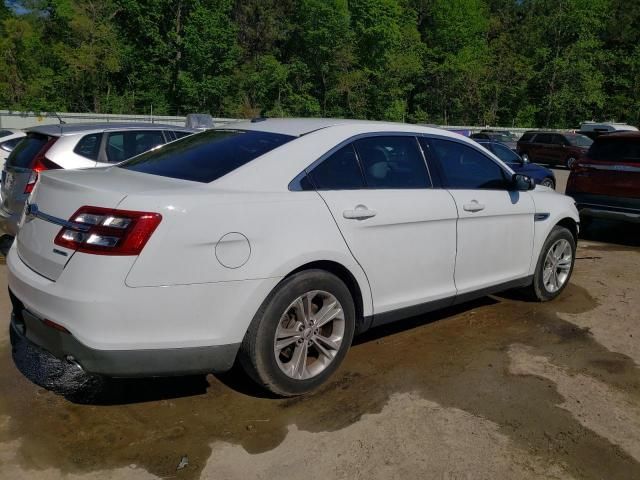 2015 Ford Taurus SE