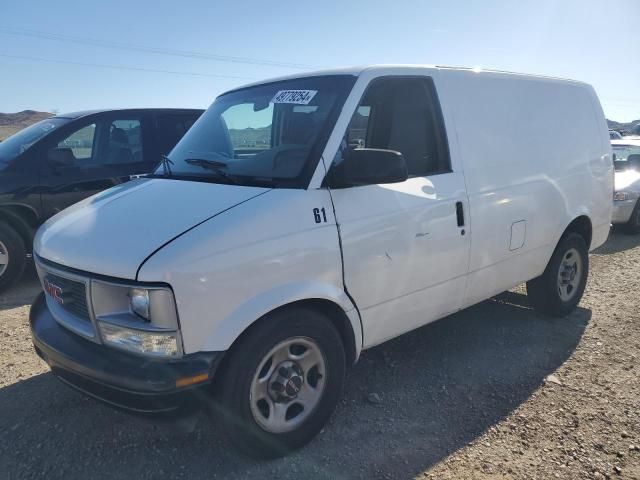 2004 GMC Safari XT