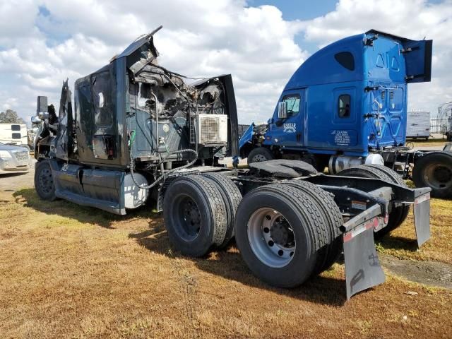 2011 Freightliner Cascadia 125