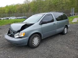 Salvage cars for sale from Copart Finksburg, MD: 2000 Toyota Sienna LE