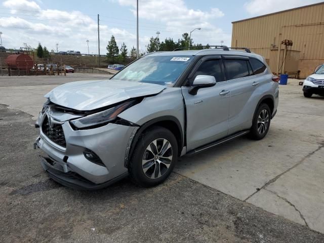 2021 Toyota Highlander Hybrid XLE