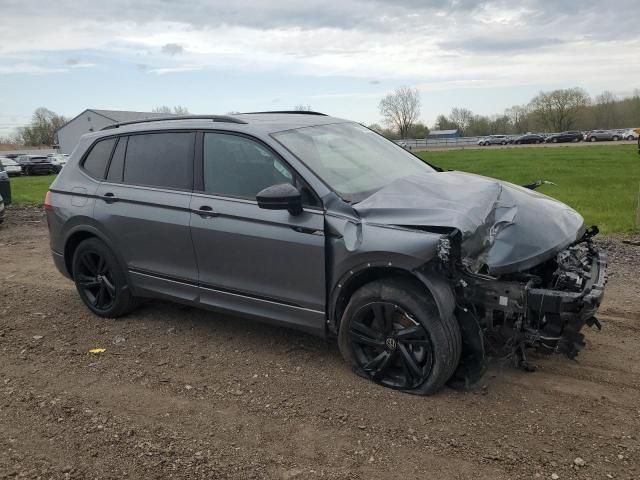 2023 Volkswagen Tiguan SE R-LINE Black