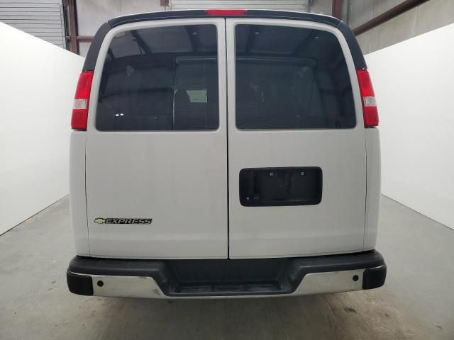 2022 Chevrolet Express G3500 LT