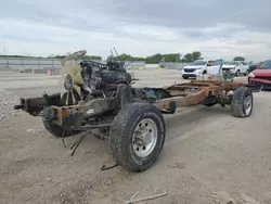 Salvage Trucks for parts for sale at auction: 2000 Ford F250 Super Duty