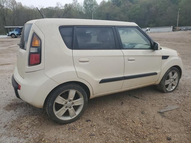 2010 KIA Soul +