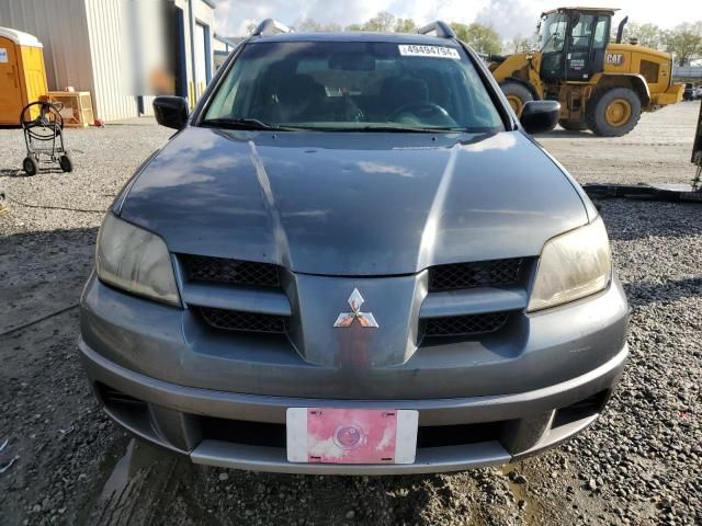 2004 Mitsubishi Outlander LS