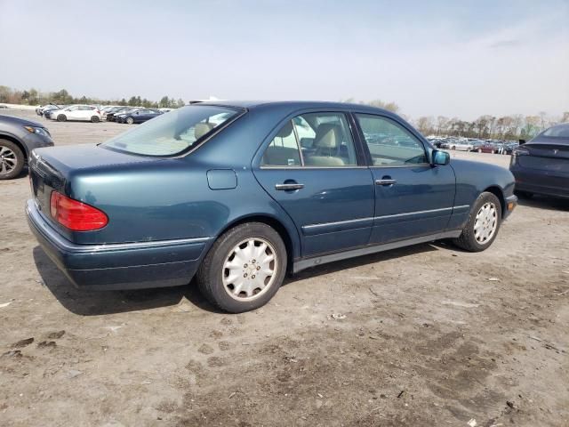 1999 Mercedes-Benz E 320