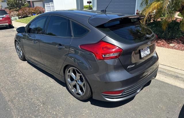 2016 Ford Focus ST