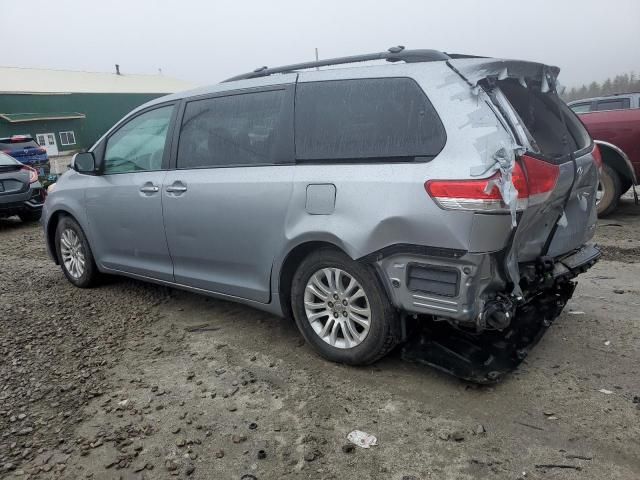 2013 Toyota Sienna XLE