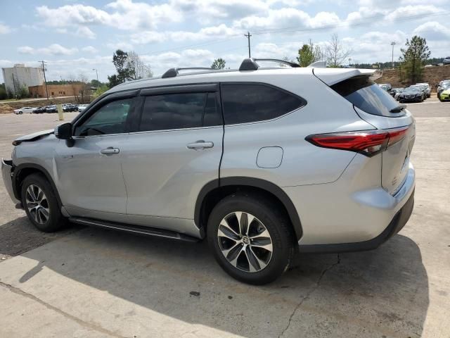 2021 Toyota Highlander Hybrid XLE