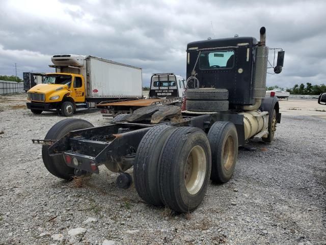 1998 Kenworth Construction T800