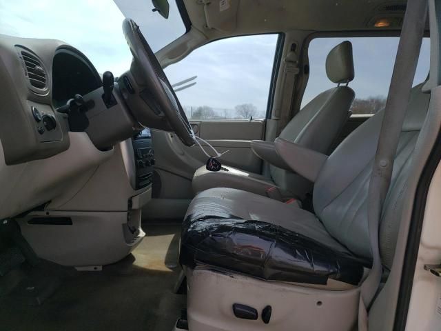 2005 Chrysler Town & Country Touring