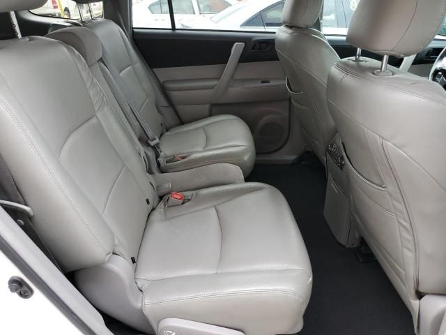 2013 Toyota Highlander Base