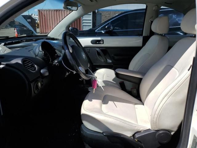 2008 Volkswagen New Beetle Triple White