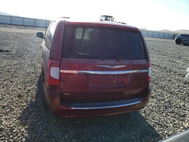 2012 Chrysler Town & Country Touring