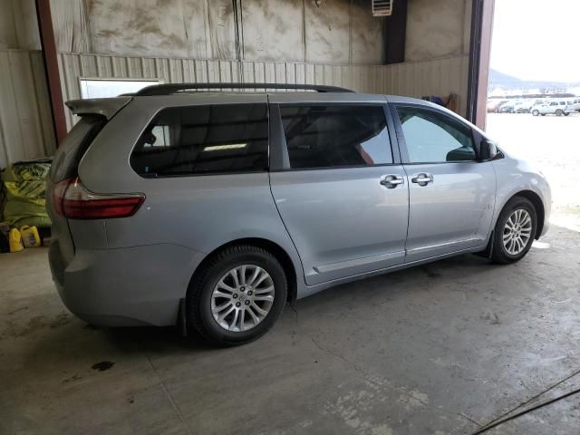 2015 Toyota Sienna XLE